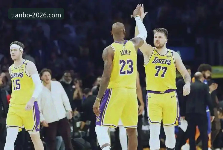 湖人客场力克步行者，东契奇43分领衔，天博体育平台赛事解析最新动态